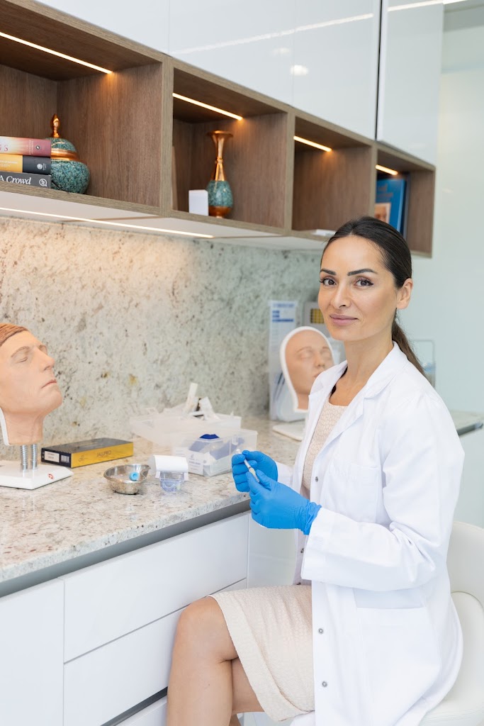 Ästhetische Behandlungen Dr. Ann Tsanava Linz Ästhetische Behandlungen Dr. Ann Tsanava Linz