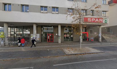 Dr. Beatrix Kulovits Dr. Beatrix Kulovits