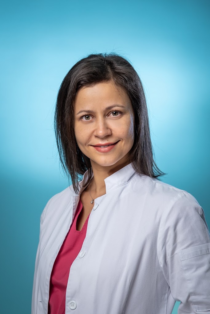 Dr. Elena Sabeva Dr. Elena Sabeva
