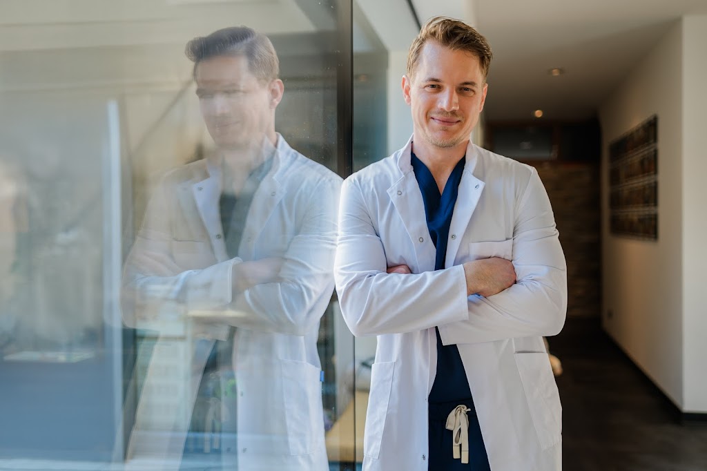 OA Dr. Peter Ambrozy